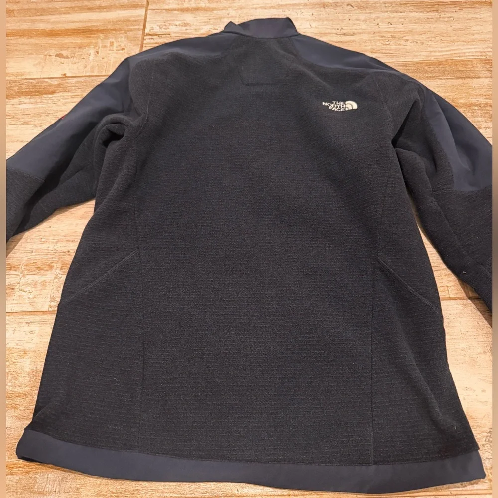 The North Face Navy Blue Performance Fleece Jacket Size L